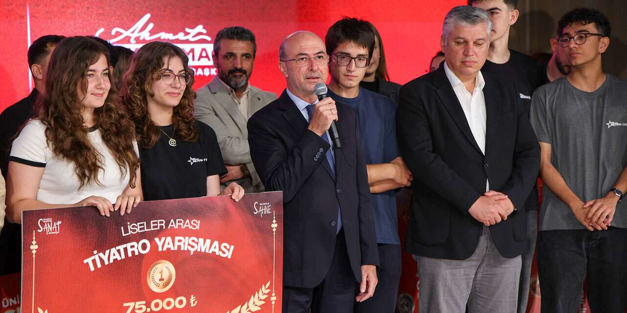 Selçuklu Sahne Yarışmalarında büyük final! Genç yıldızlar ödüllerini aldı