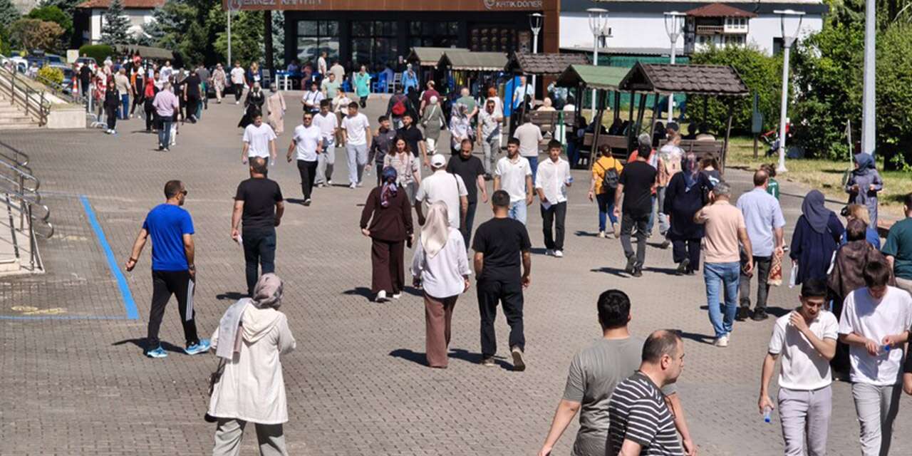YKS'nin ikinci oturumu AYT başladı