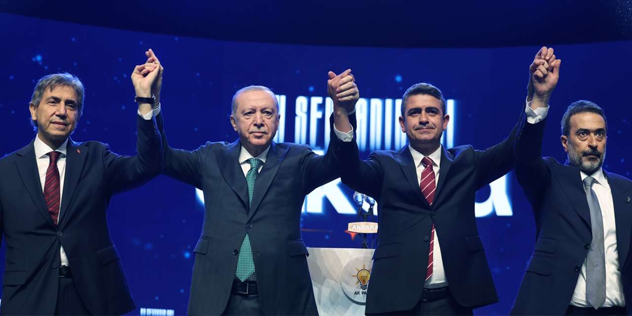 Haymana Belediye Başkanı Levent Koç AK Parti'ye katıldı