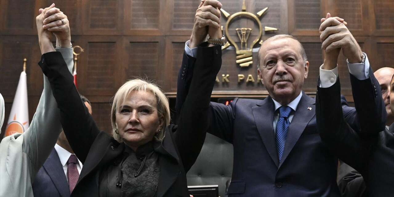 CHP’den istifa etmişti! Nimet Özdemir’in yeni adresi AK Parti oldu