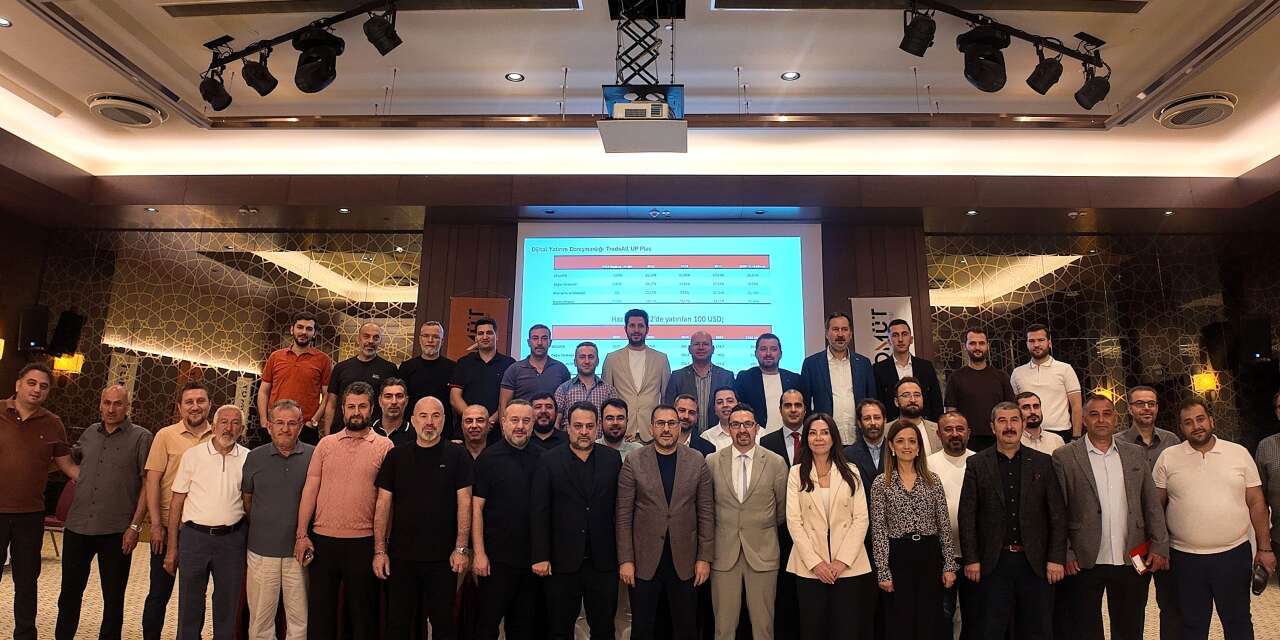 Konya müteahhitleri ekonomi ve yatırım gündemini uzmanlardan dinledi