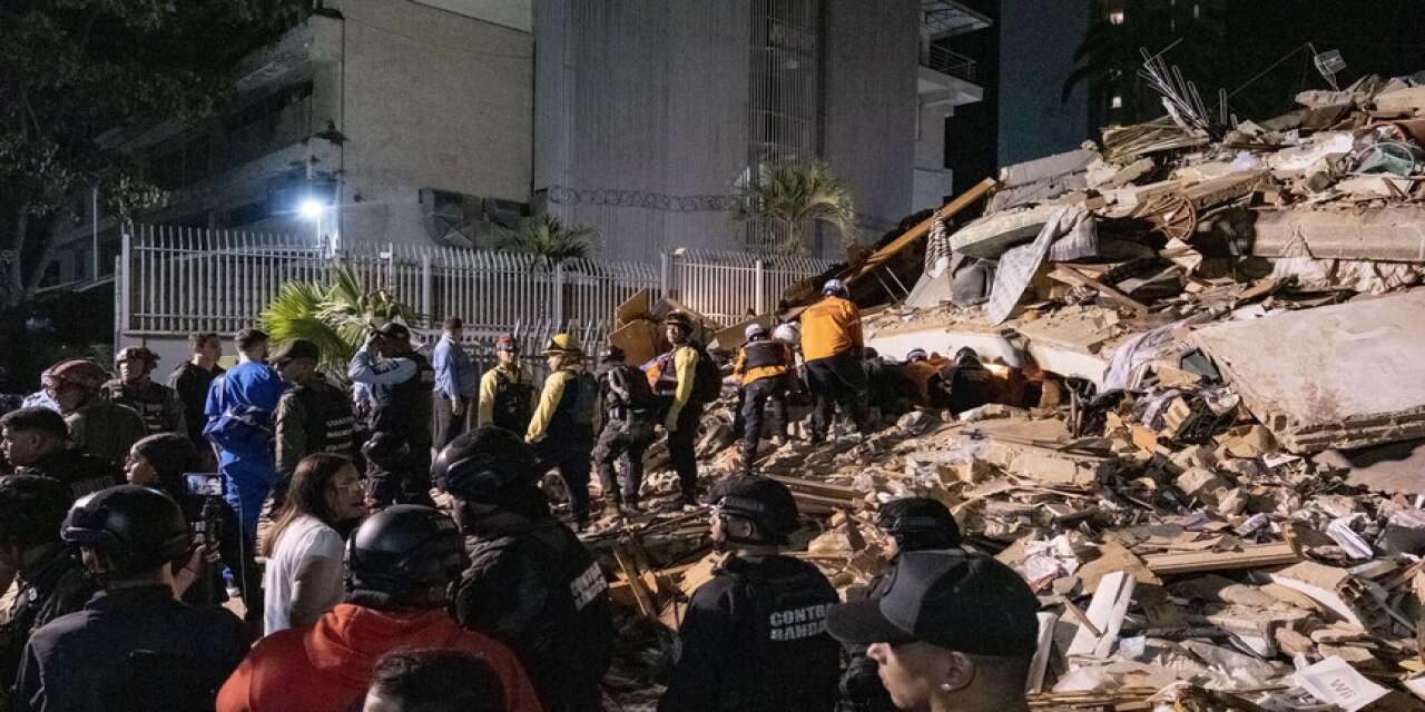 Bir ülke 7,2 ve 7,5 büyüklüğündeki iki depremle yıkıldı