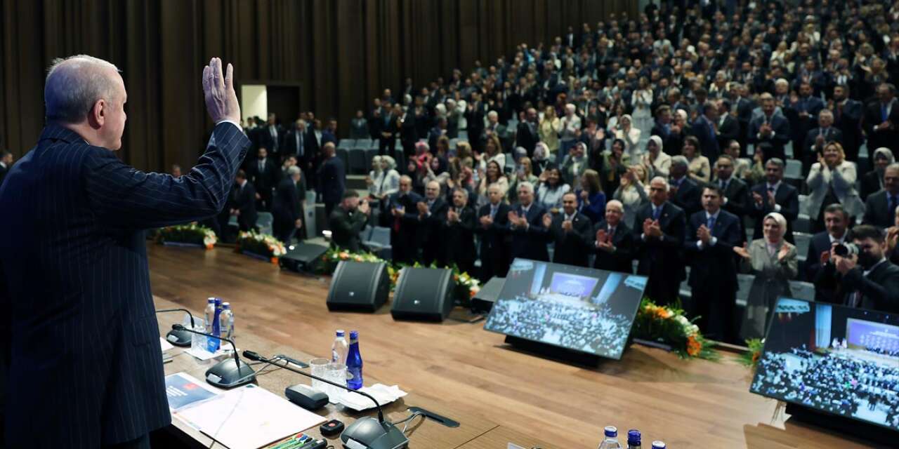3 belediye başkanı daha AK Parti'ye katıldı