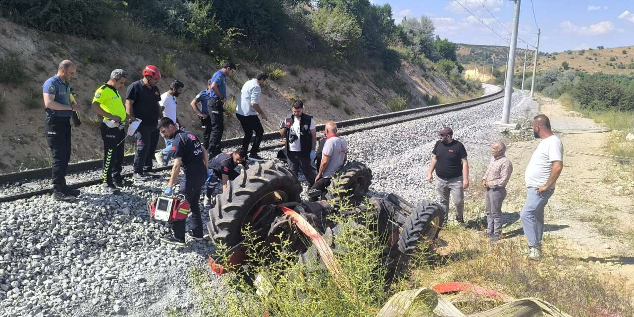 86 yaşındaki çiftçi traktörün altında can verdi