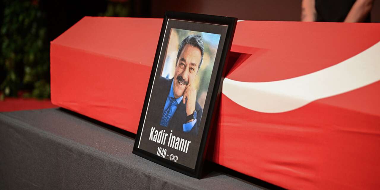Kadir İnanır’a gözyaşlarıyla veda edildi