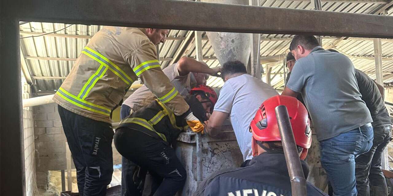 Harç karma makinesine sıkışan işçiden acı haber