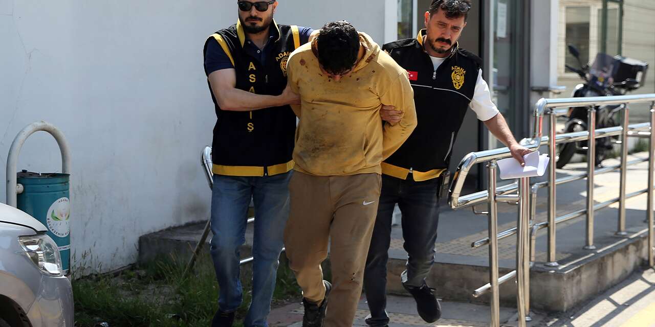 Gece kulübünden atılınca polis memurunu vurdu