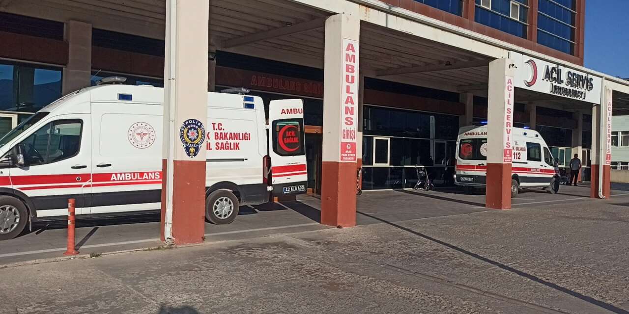 Konya'da iki araç çarpıştı! 4 kişi yaralandı
