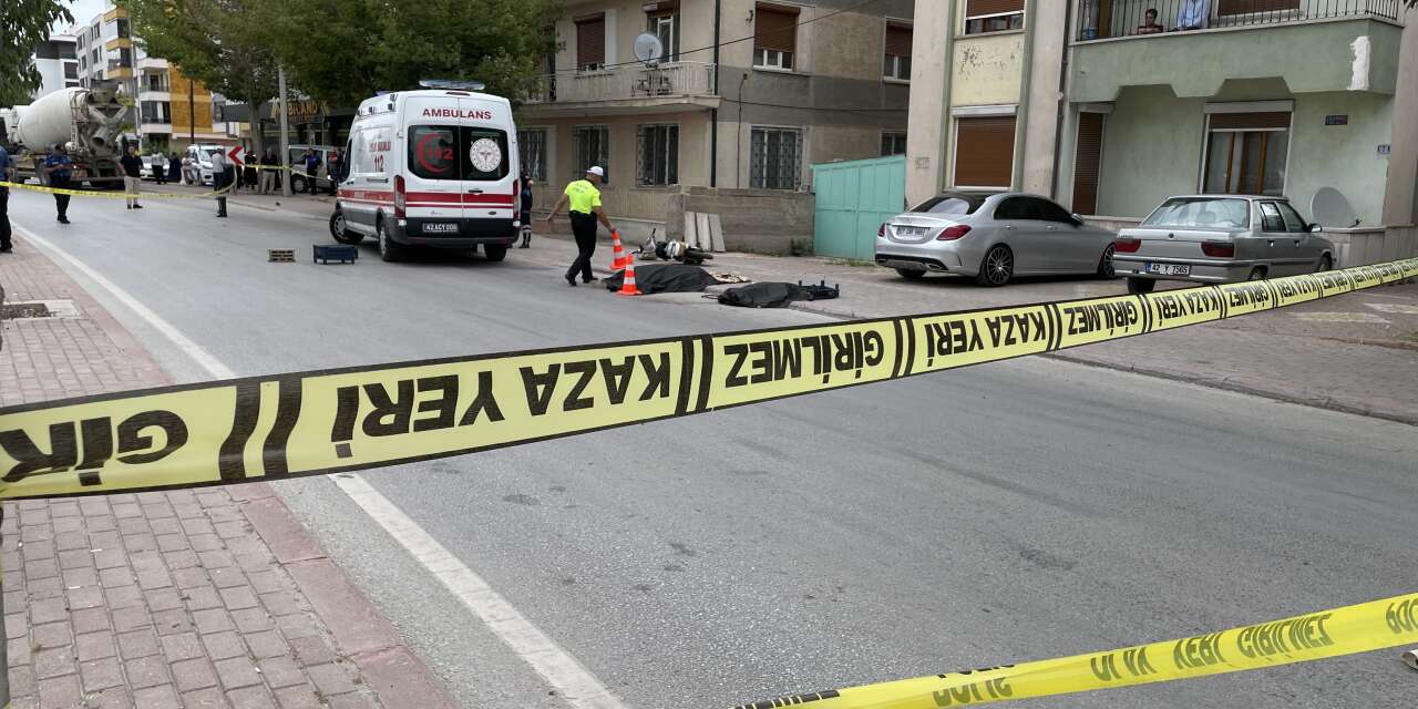 Konya'daki beton mikseri kazasında hayatını kaybeden sürücü son yolculuğuna uğurlandı