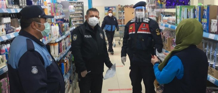 Konya'da koronavirüs denetiminde 15 markete ceza kesildi