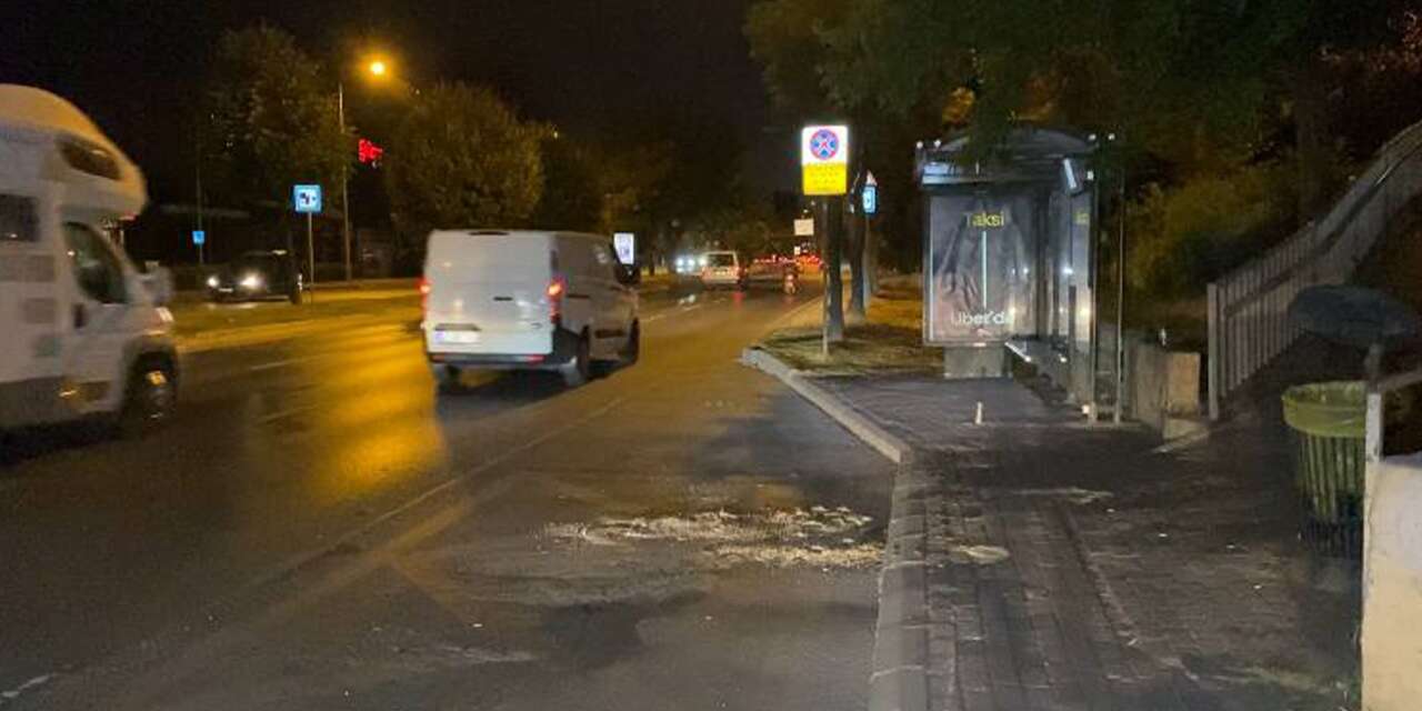 Otomobil motosiklete çarptı! 2 gençten biri öldü, diğerinin durumu ağır