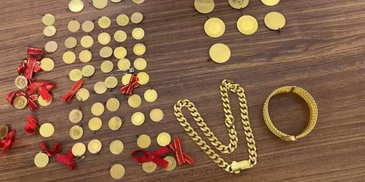 Yerde bulduğu çantadan çıkanlar say say bitmedi