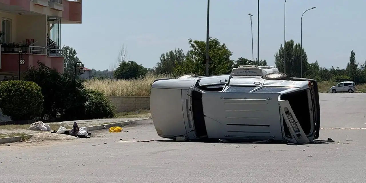 Konya’da otomobiller kavşakta çarpıştı! 1 kişi yaralandı