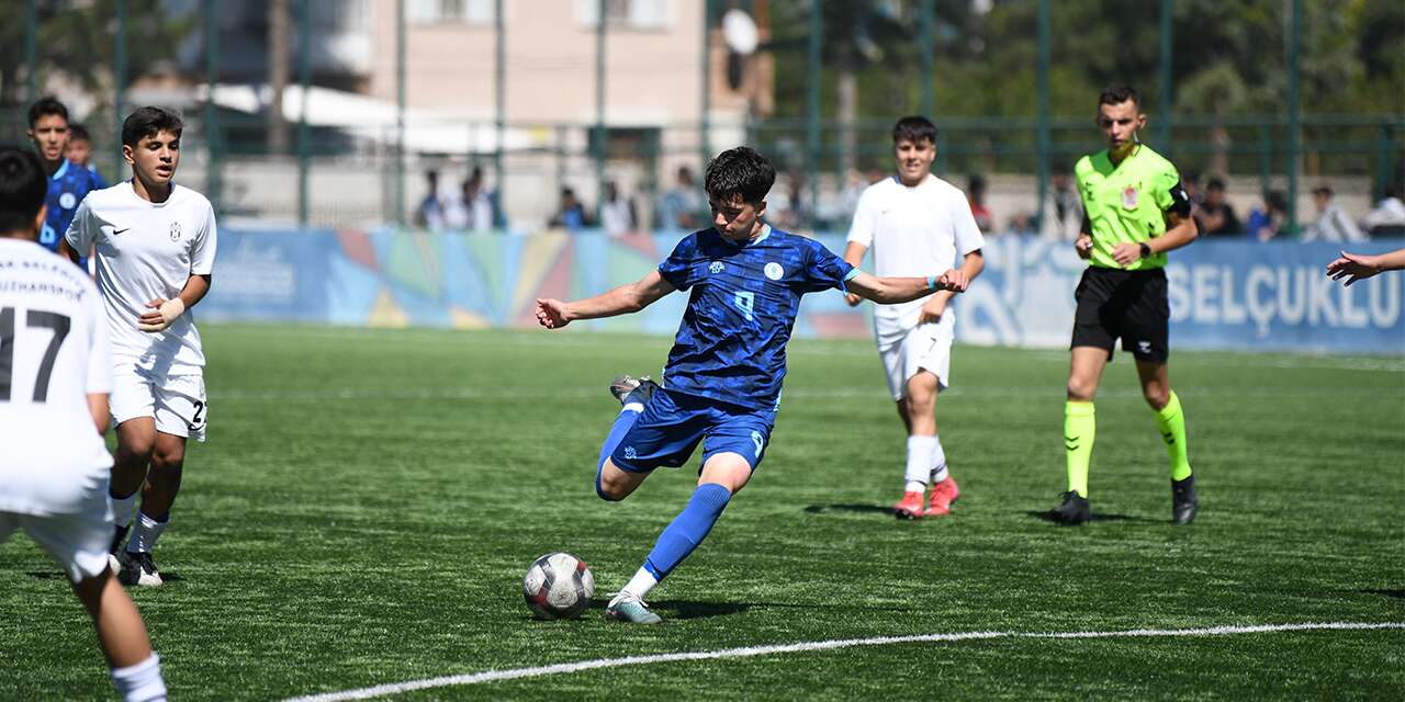 Selçuklu Belediyespor'da futbol altyapı seçmeleri için kayıtlar başladı
