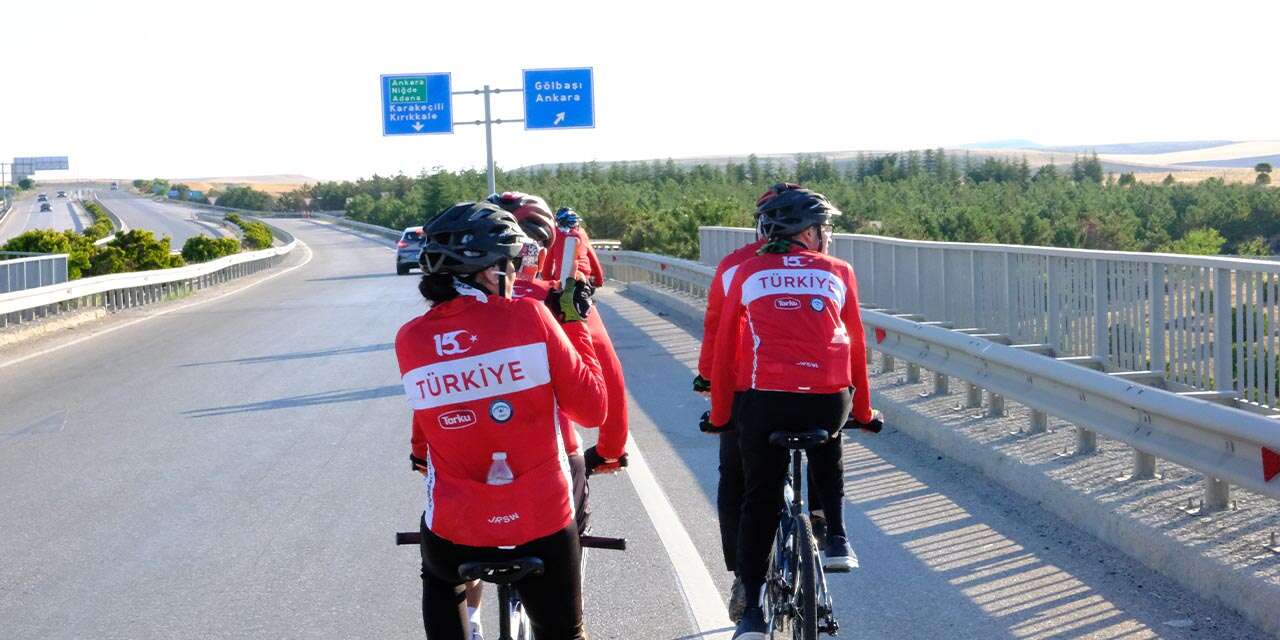 “Vatan Engel Tanımaz” dediler, Konya’dan Ankara’ya 260 kilometre pedal çevirdiler
