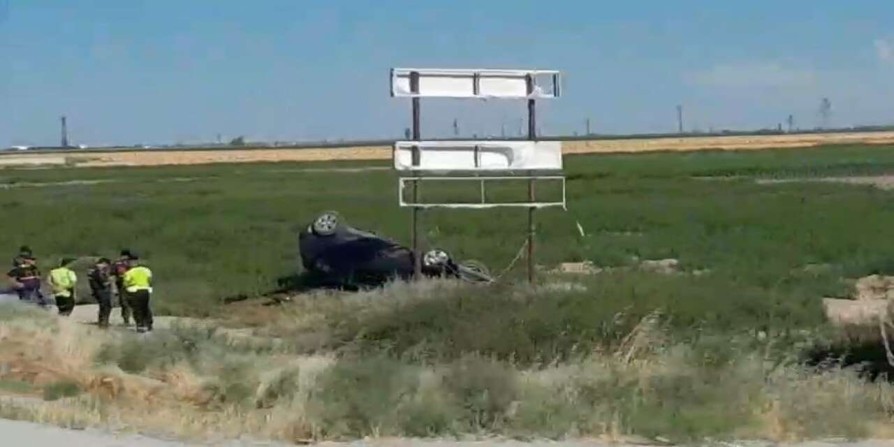 Konya'da trafik kazası! Araç şarampole savruldu
