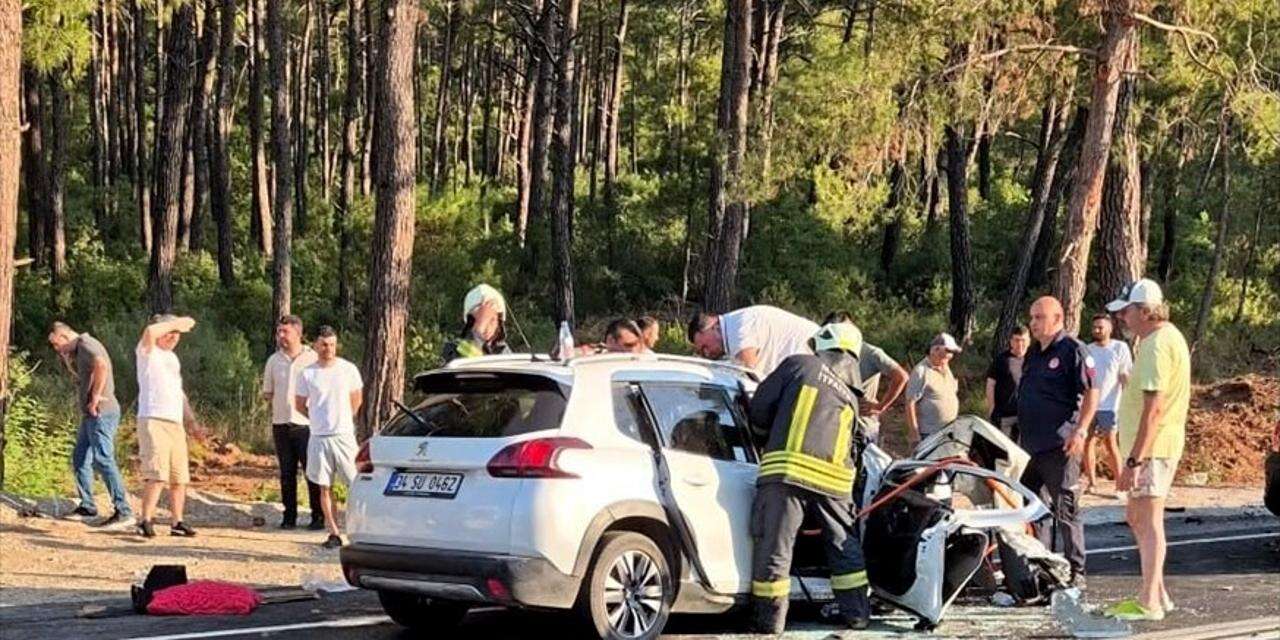 Aileyi ayıran kaza! 16 yaşındaki çocuk yaşamını yitirdi, anne ve babanın durumu ağır