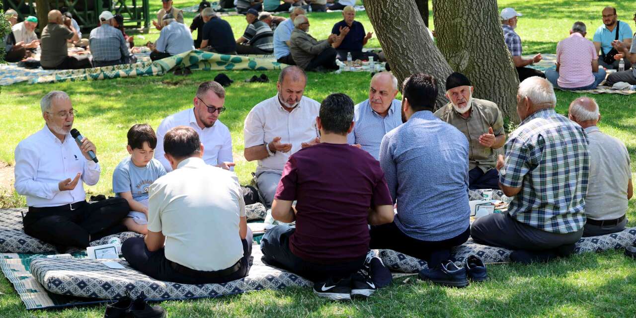 Konya’da Kur’an sevdalıları piknikte buluştu! Başkan Kılca da ortak oldu