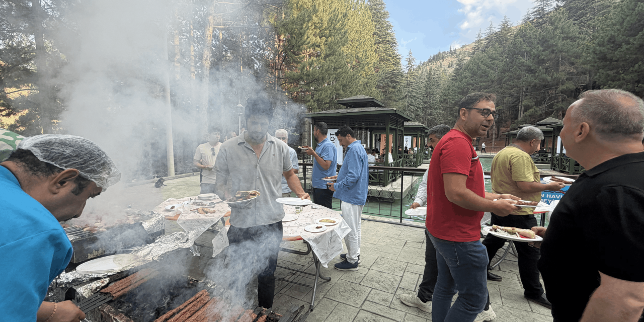 Konya inşaat sektöründe dayanışma günü! KOMÜT'ten örnek organizasyon