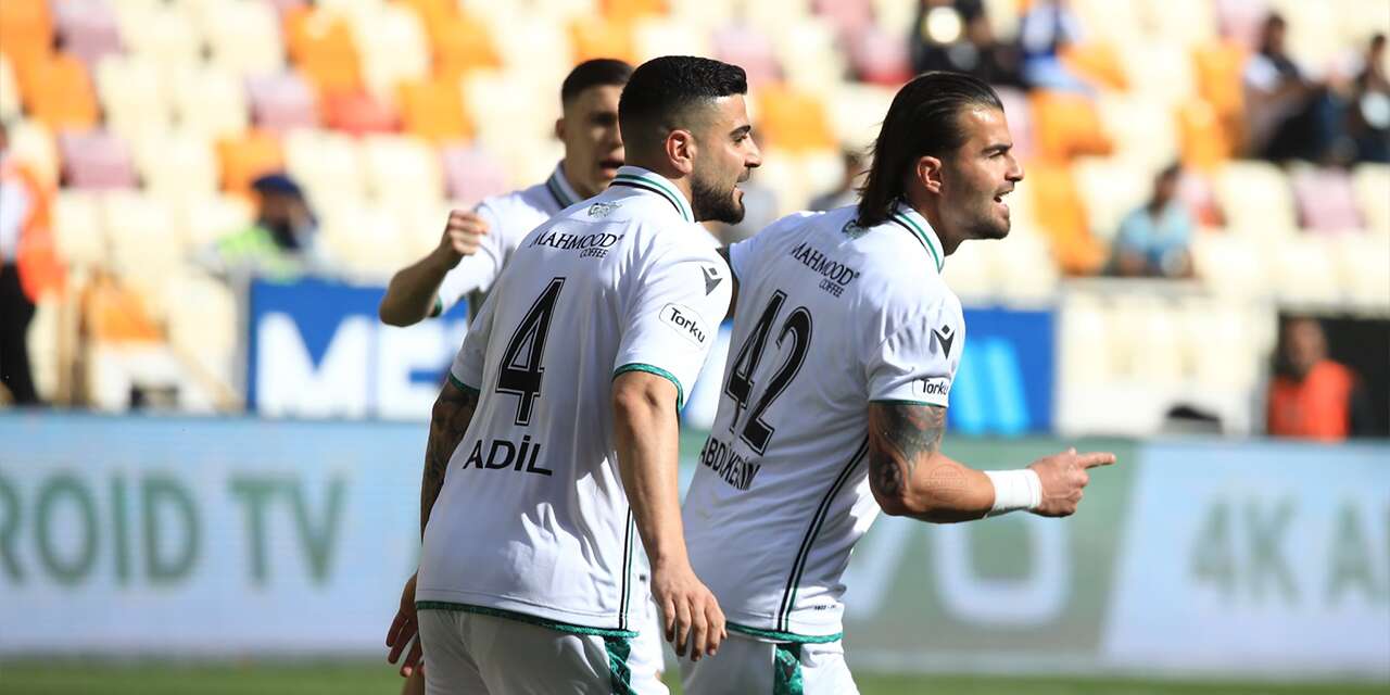 Konyaspor’da İlhan Palut’tan Abdülkerim örnekli Adil Demirbağ açıklaması