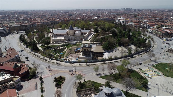 Konya'da boş kalan cadde ve sokaklardan kareler