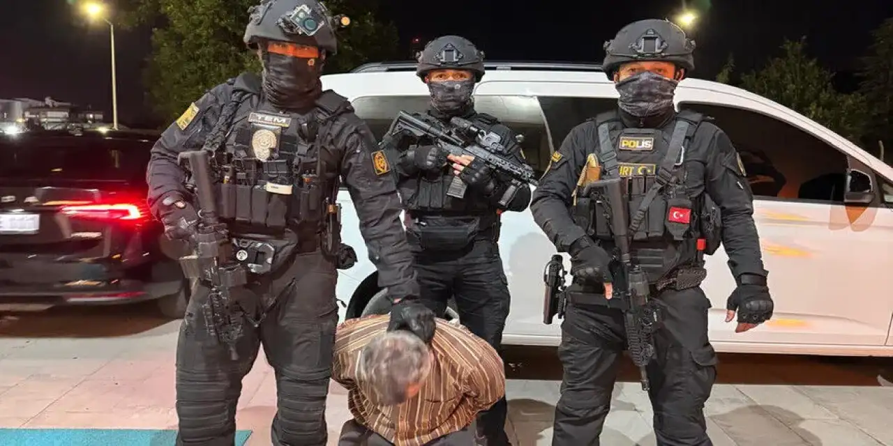 Cumhurbaşkanı Erdoğan'a suikast girişiminde bulunan FETÖ'cü terörist yakalandı