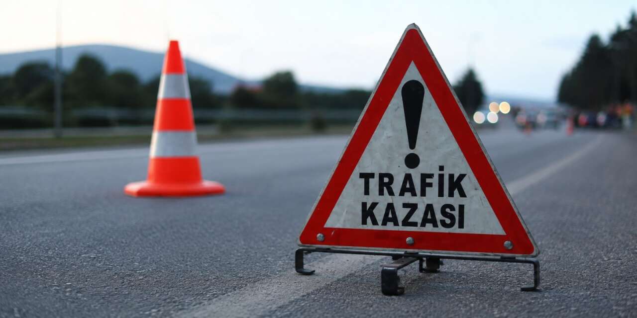 Konya yolunda su tankeri devrildi! Sürücü hastaneye kaldırıldı