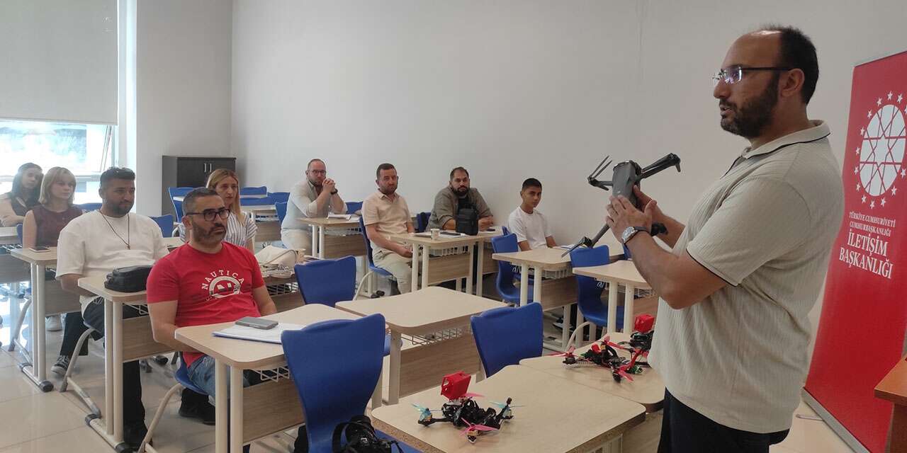 Konya’daki gazetecilere sahada büyük avantaj! Uçuş eğitimleri başladı