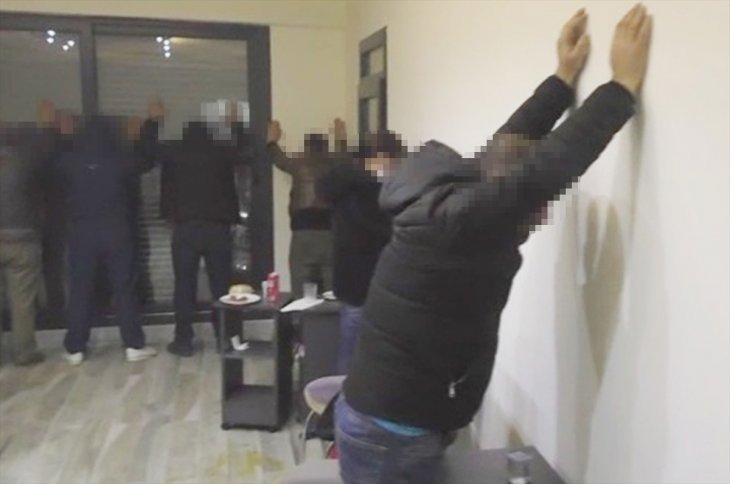 Villaya kumar baskını! 19 kişiye para cezası kesildi