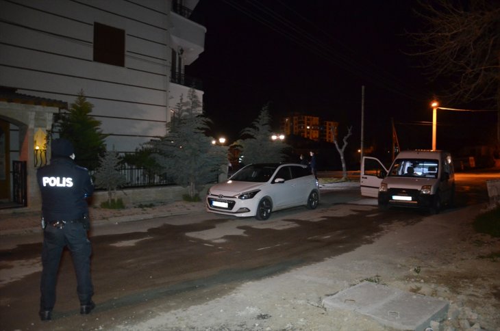 Karaman'da silahlı saldırı: Evinin önünde vurdular!
