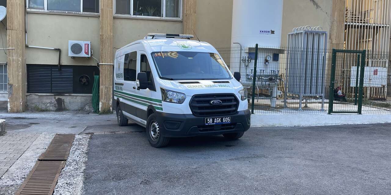 Kene yapışan 37 yaşındaki kadın hayatını kaybetti