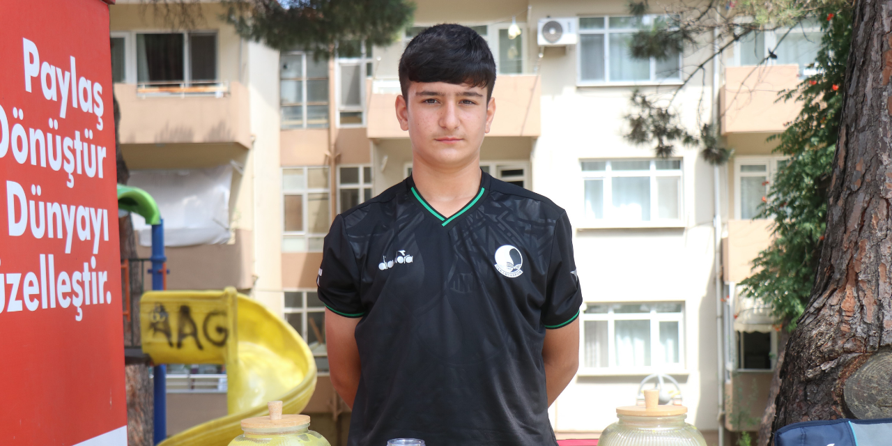 14 yaşında servet kazanıyor! Aylık geliri asgari ücreti 3’e katladı