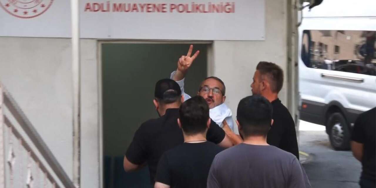 Galatasaray tribün lideri Sebahattin Şirin: “Sayın Öcalan'a özgürlük”