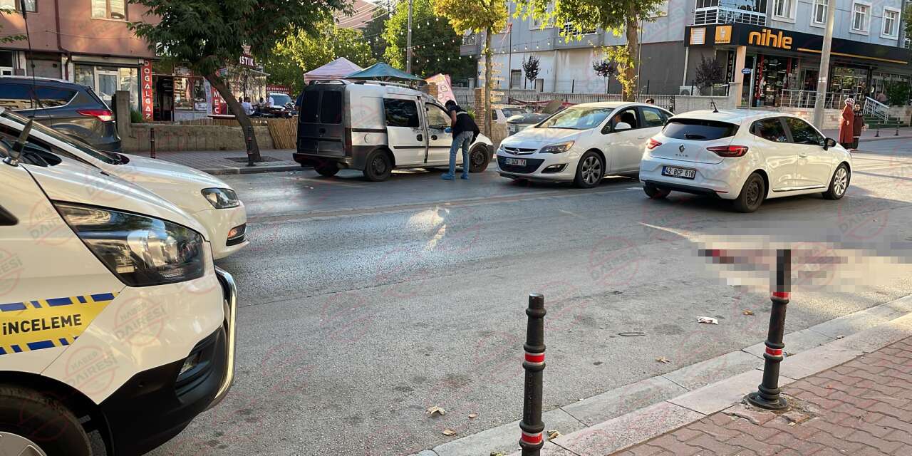 Konya’da sokak ortasında bıçaklı kavga! Yaralının durumu ağır