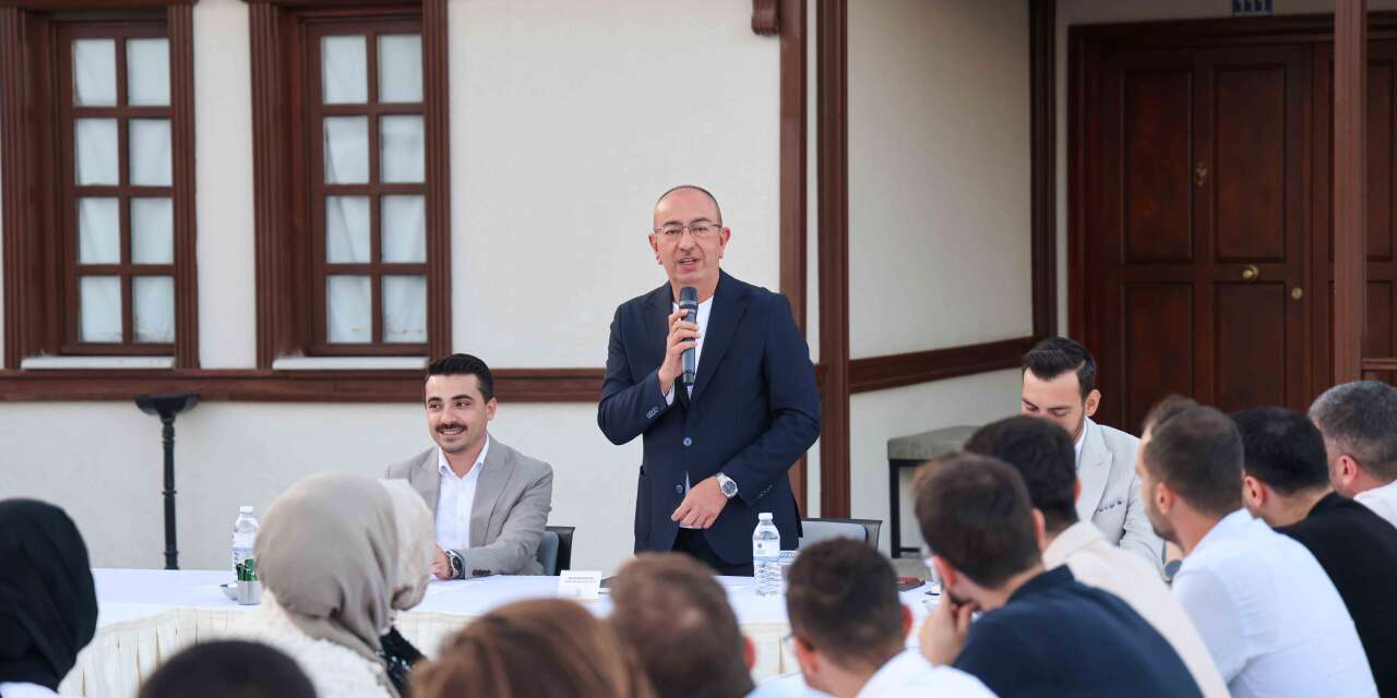 Başkan Kavuş, Konya’nın AK gençleriyle buluştu! Hayallerini ve beklentilerini dinledi
