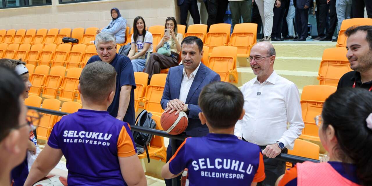 AK Parti Konya heyeti, Selçuklu’nun dev yatırımlarını yerinde inceledi