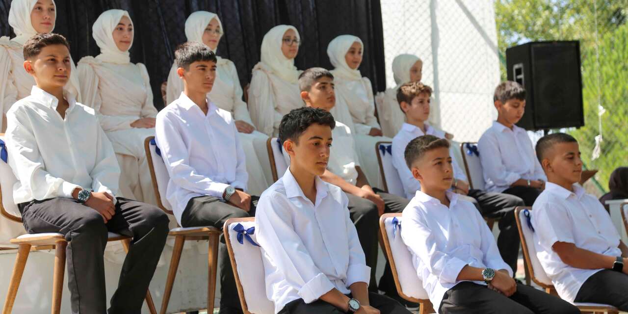 Konya’da hafızlık gururu! 17 öğrenci icazet heyecanı yaşadı