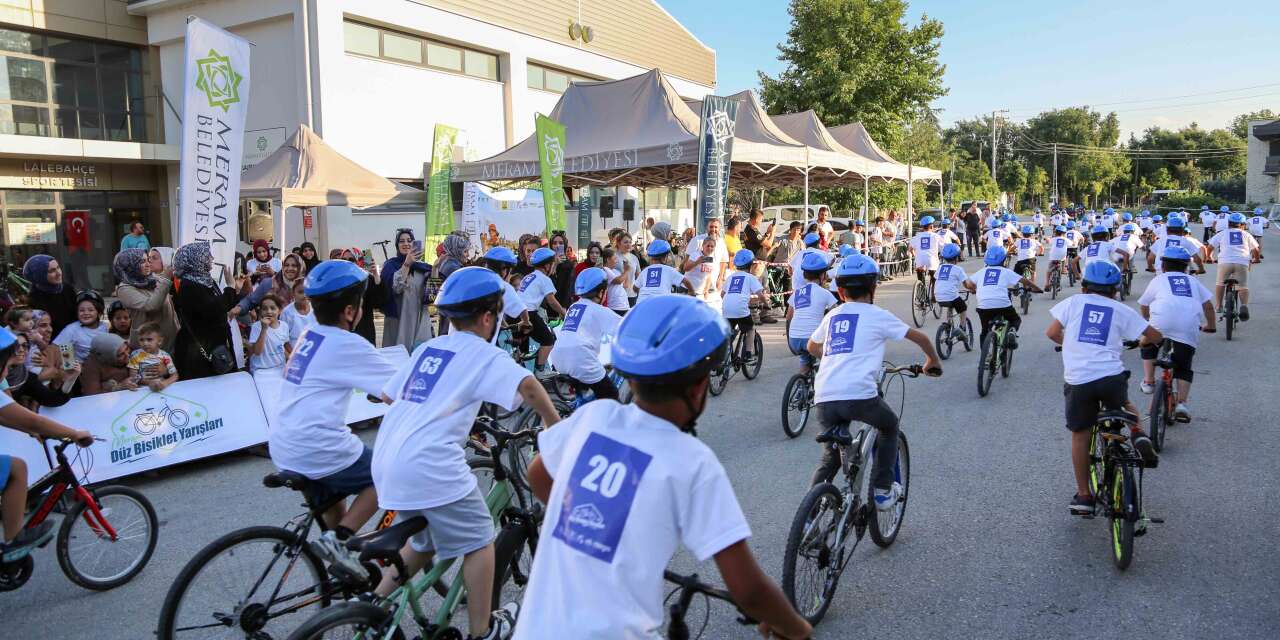 Konya’da 2 binden fazla çocuk pedal çevirdi! 6 haftalık bisiklet maratonu sona erdi