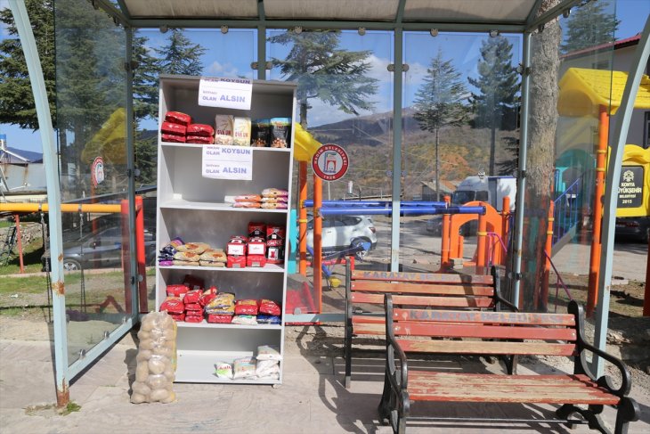 Konya-Hadim’de ‘İmkanı olan koysun ihtiyacı olan alsın’ uygulaması