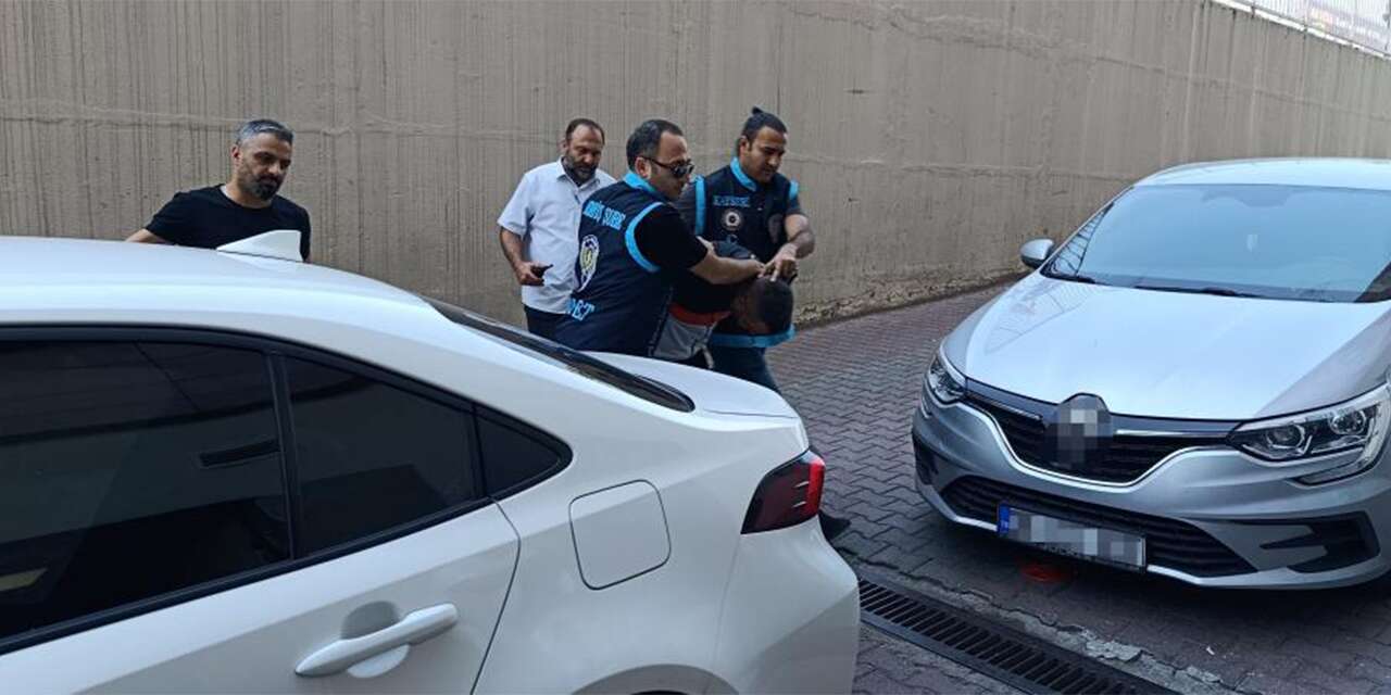 Misafirliğe gittiği evin sahibini bıçaklayarak öldürdü