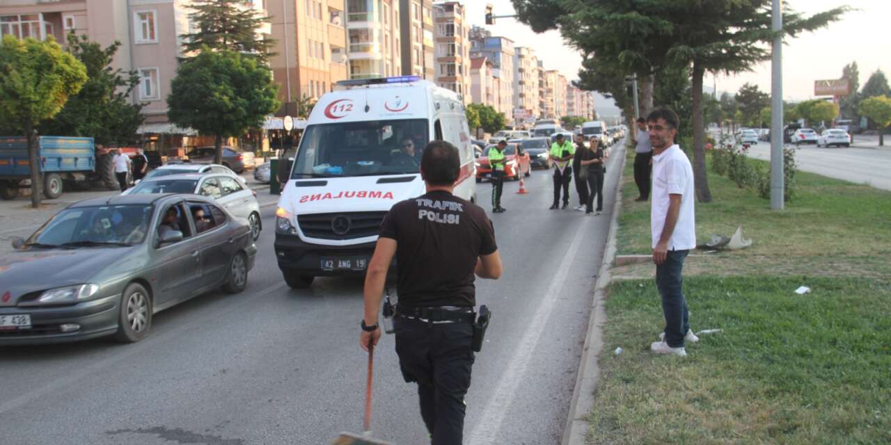Konya’da 3 otomobil birbirine girdi! Yaralılardan biri 3 yaşında
