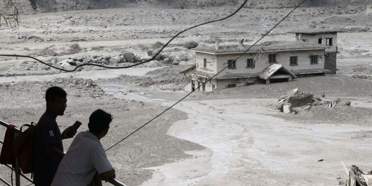 Sel felaketi! 7 kişi öldü, 390 hacıdan haber alınamıyor