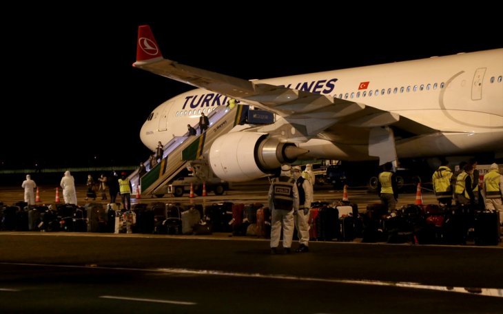 Almanya'daki 210 Türk vatandaşı Türkiye'ye getirildi