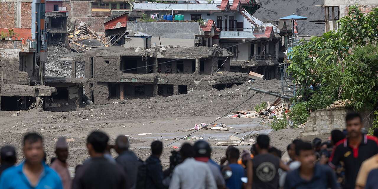 Nepal’de sel felaketi! Can kaybı 359’a yükseldi