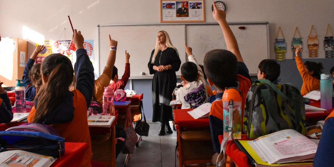 Kamuda çalışan anne babalara yeni izin! 5 gün boyunca günde 3 saate kadar