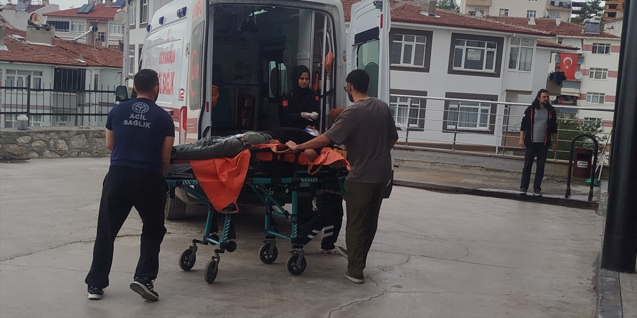 Alacak verecek meselesi kanlı bitti! Kardeşini bıçakladı