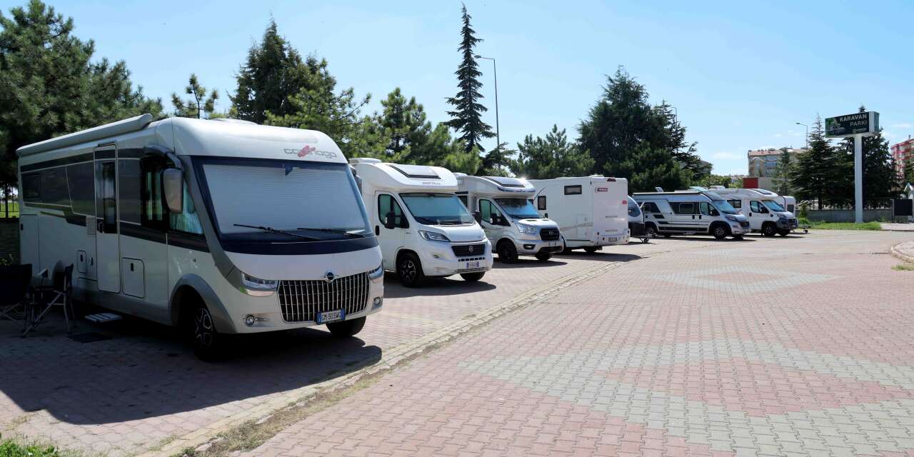 Konya’nın turizmi hareketlendi! Karatay Karavan Parkı turistlerin gözdesi oldu