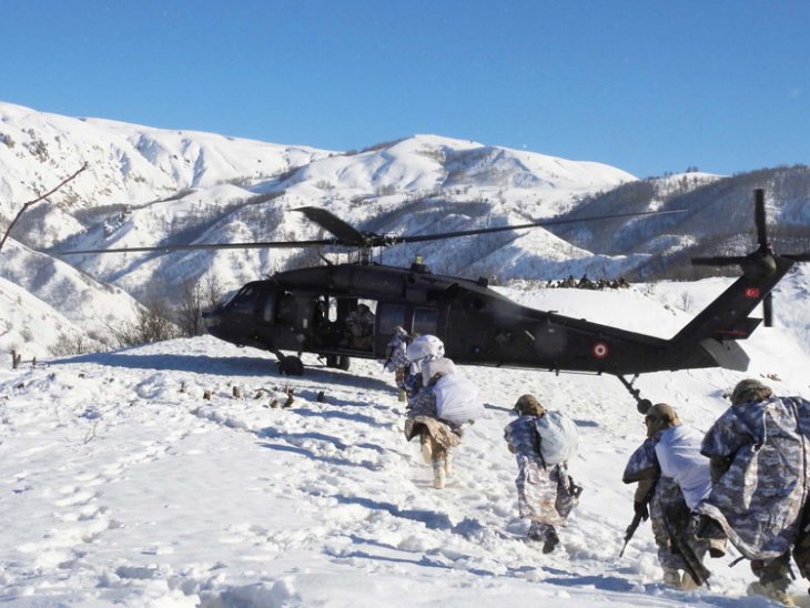 Jandarma zorlu coğrafyada eli kanlı terör örgütüne göz açtırmıyor