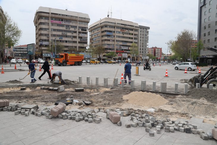 Konya'da trafiği rahatlatmak için kavşaklarda düzenleme yapılıyor