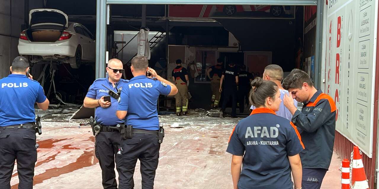 Oto tamircide patlama! İş yeri sahibi ağır yaralı